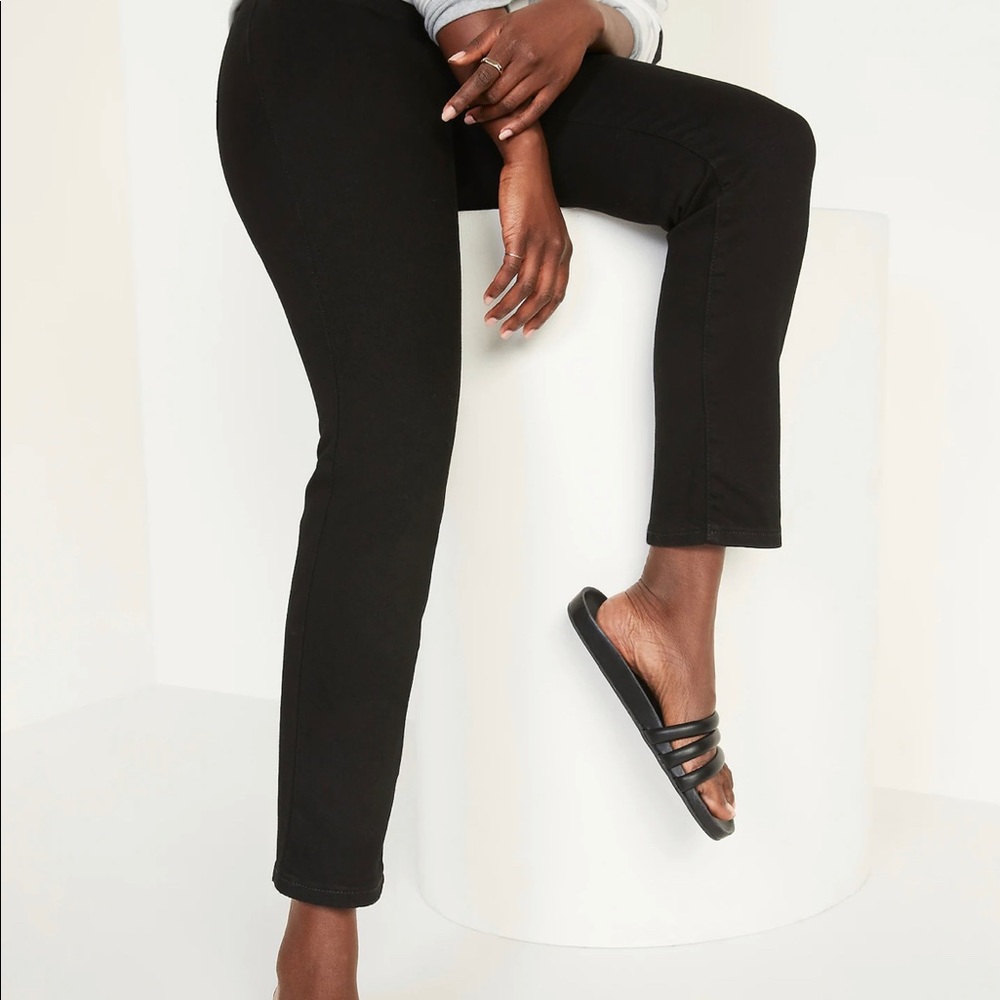 Old Navy High Waisted Power Straight Black Jeans  Power Slim Pocket - sz 8 NWT